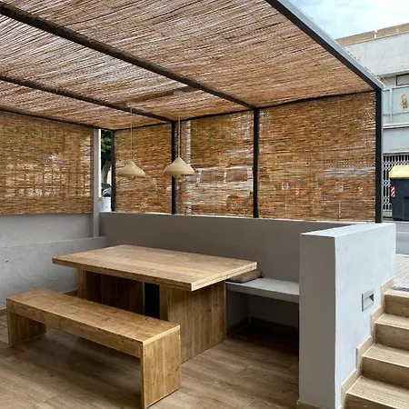 Y - Juvenil Hostel Palma de Mallorca